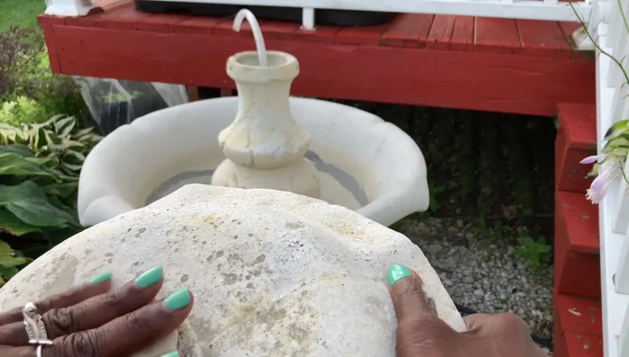 Allow the putty to dry completely.