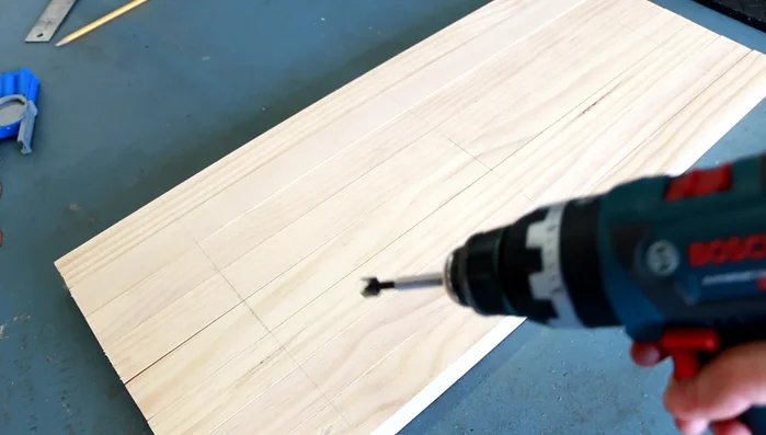 Attach the bottom plates.