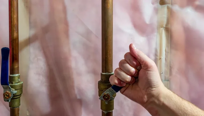 Turn off the water supply.