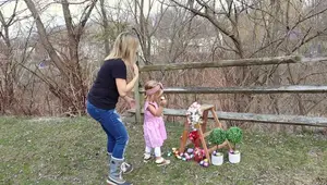 DIY Budget-Friendly Easter Photoshoot: Backyard Edition