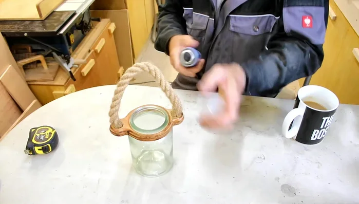 Frost the jars (optional).