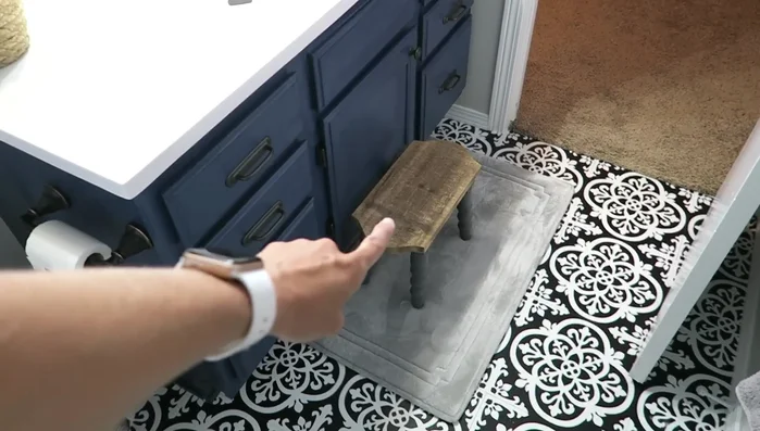 Replace countertop with solid white.