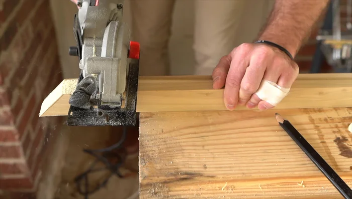 Cut off the excess wood at the 3-inch mark.